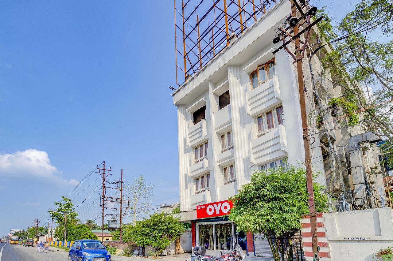 Oyo 13521 Sudhriti Hotel สิริกุรี ภายนอก รูปภาพ